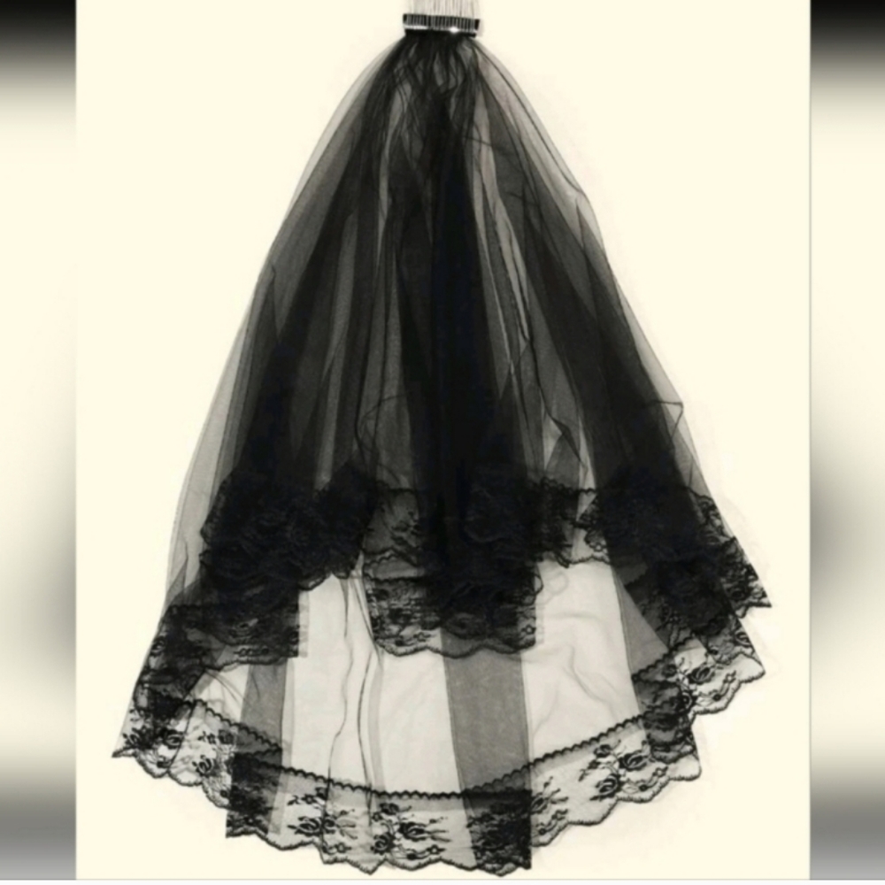 Black sheer lace bridal wedding veil